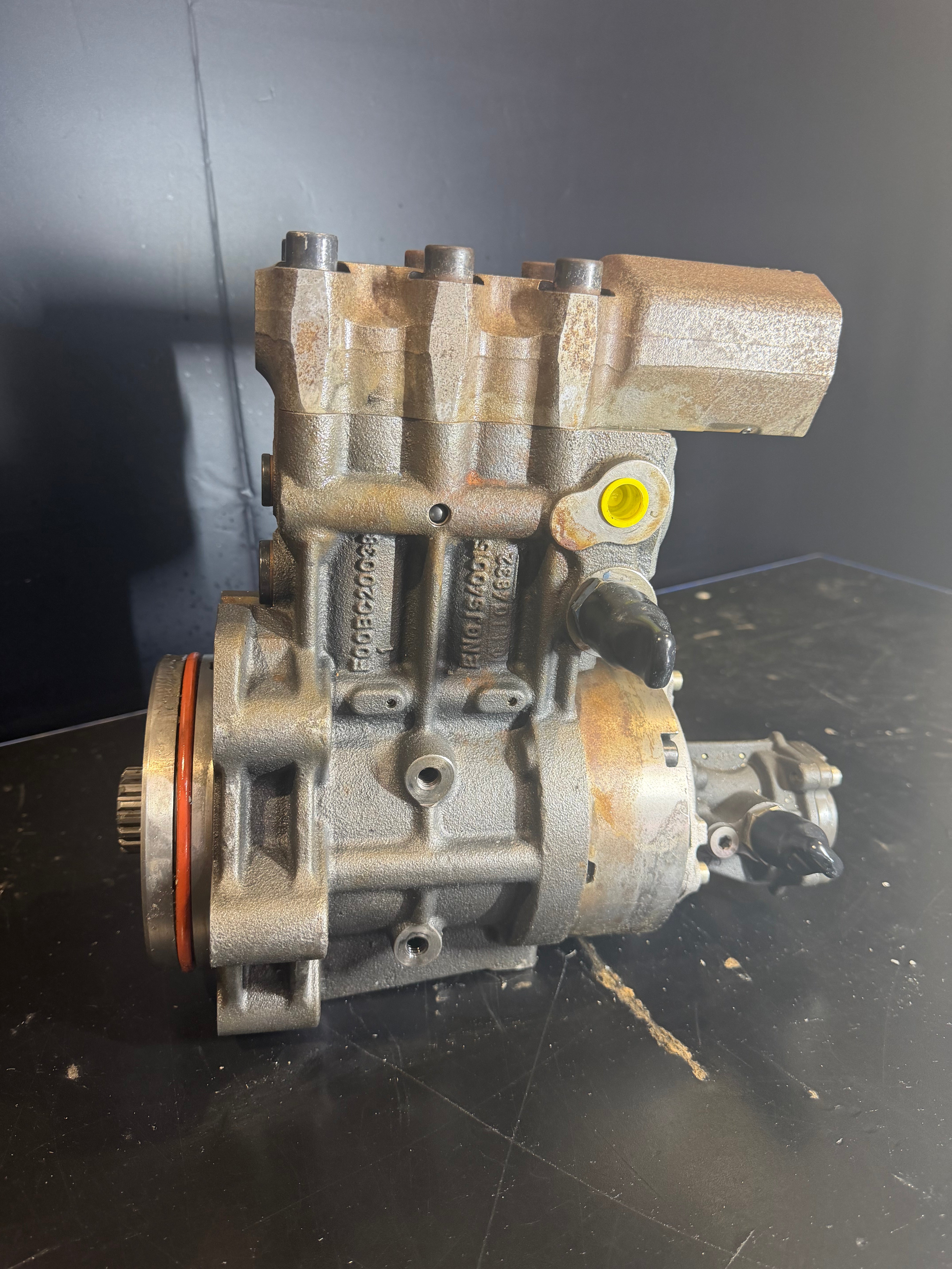 MTU X00040999 / EX51207300020 High-Pressure Fuel Pump – Series 2000